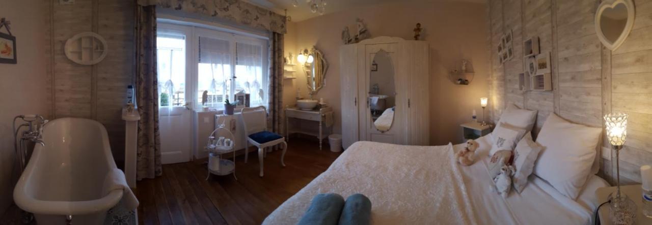 Les Iris Chambres D'Hote Niedermorschwihr 外观 照片